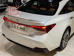 تويوتا أفالون